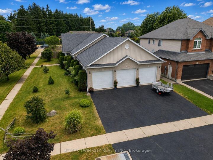 Property Photo:  190 Laschinger Boulevard  ON N3A 2G9 