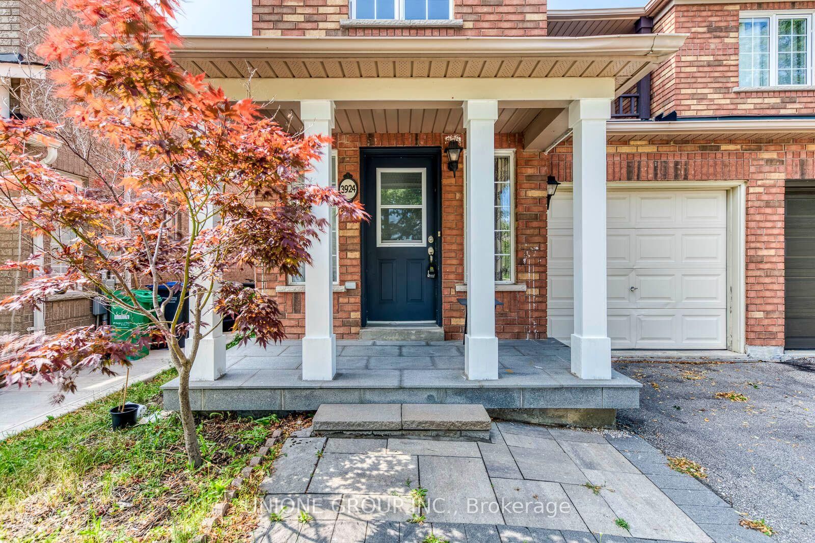 Property Photo: 3924 Talias Crescent ON L5M 6L6