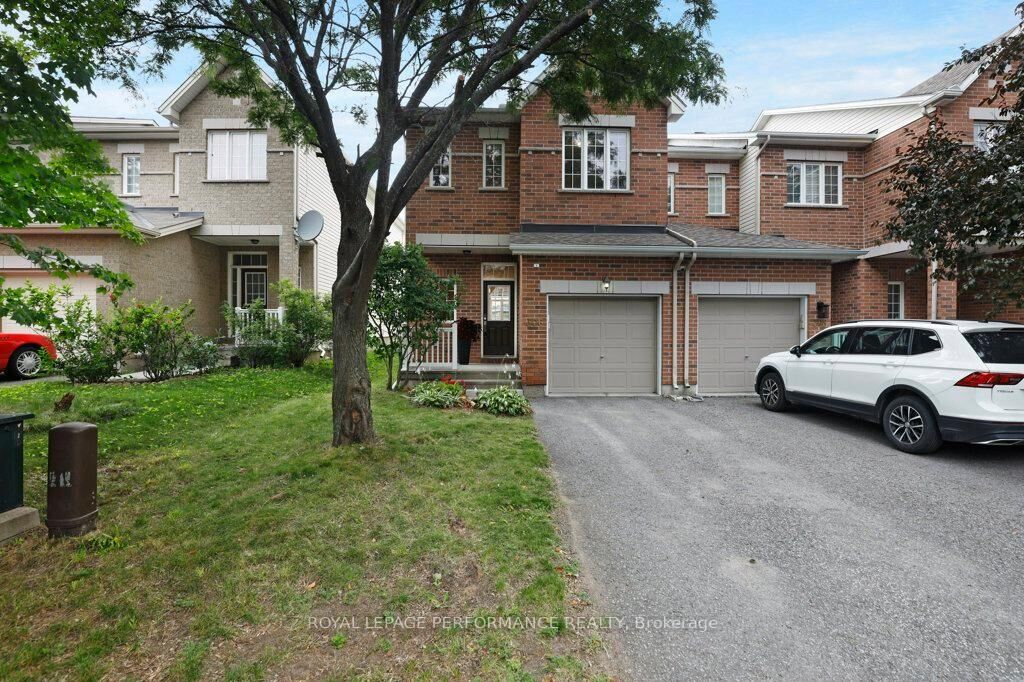 Property Photo: 306 Waymark Crescent ON K2M 0A4