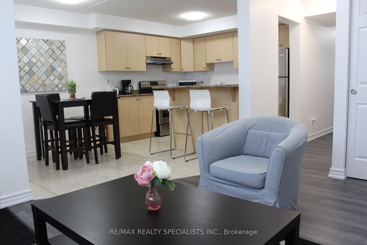 Property Photo:  12 Holdborn Drive 25  ON N2A 0A4 