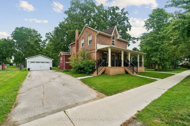 Property Photo: 83 Centre Street N ON L0G 1A0