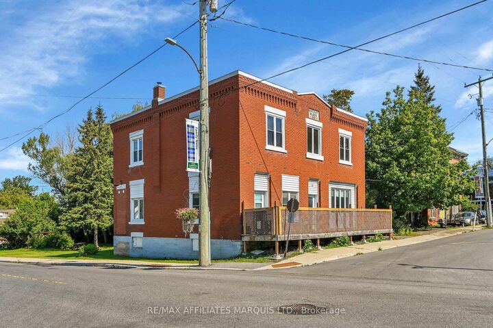 Property Photo:  1 Mechanic Street E  ON K0C 1T0 