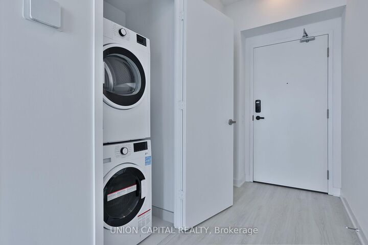 Photo de la propriété: 3883 Quartz Road 3307 ON L5B 0M4
