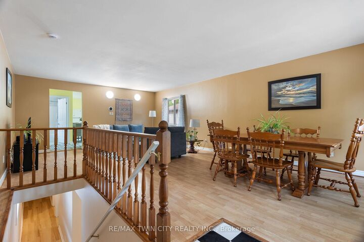 Property Photo:  25 Saunby Street  ON N6G 1A2 