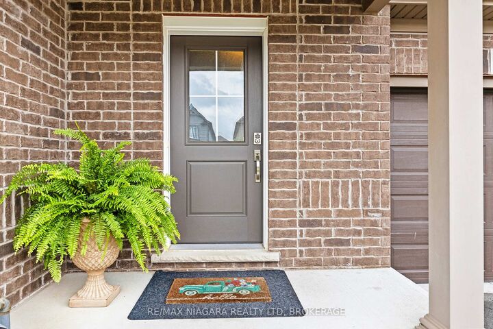 Property Photo:  159 Heron Street  ON L3C 0G8 