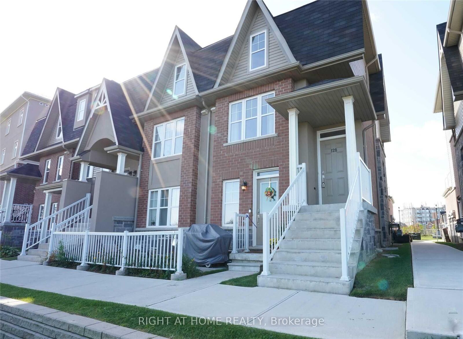 Property Photo:  1380 Costigan Road 128  ON L9T 8L2 