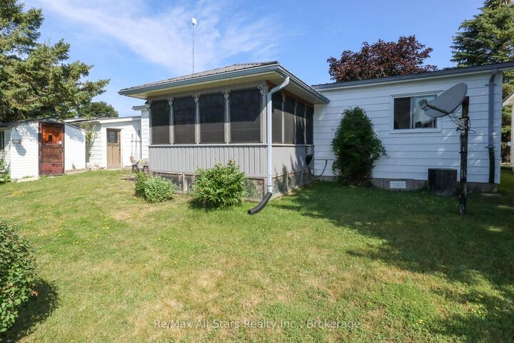 Photo de la propriété:  7 Cedar Street  ON K9V 4R1 