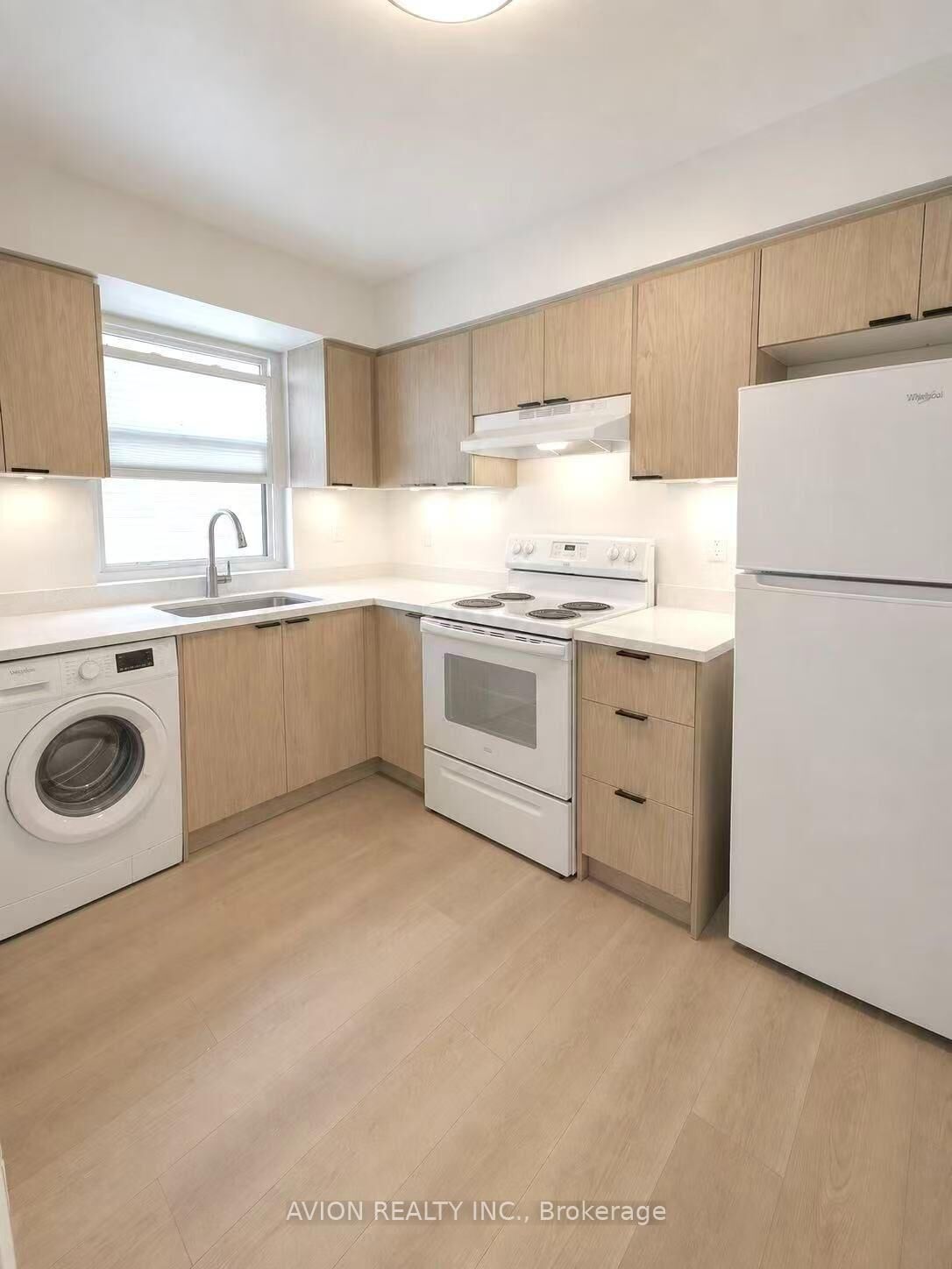 Property Photo: 882 Broadview Avenue Unit 1 ON M4K 2R1