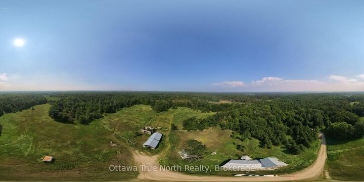 652 Wren Road — photo 1