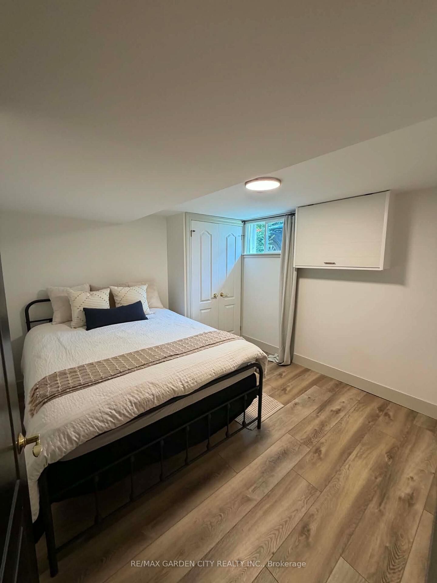 Property Photo: 24 Lora Street ON L2N 3S5