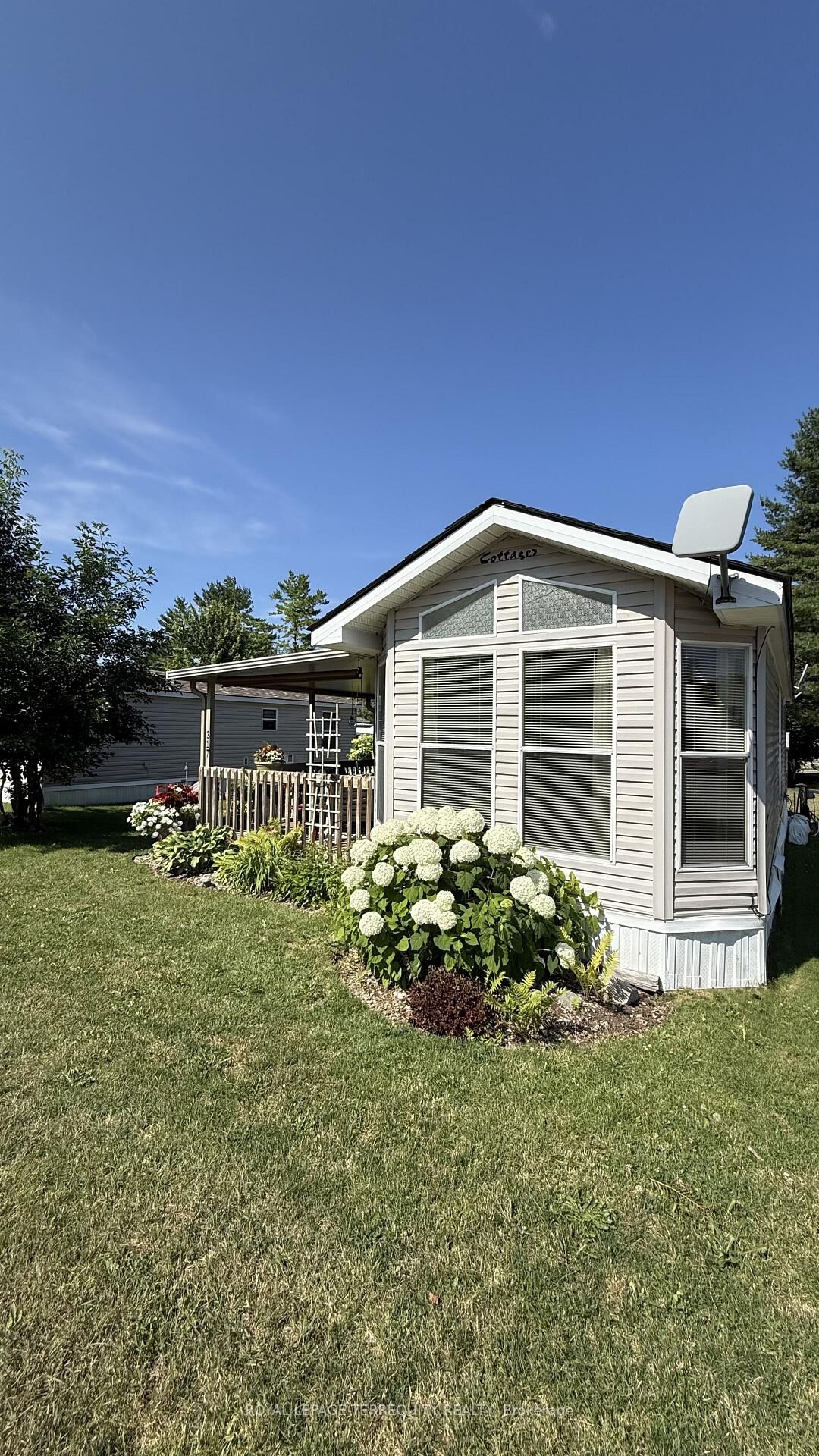 Property Photo:  317 Rockview N/A  ON K0L 2H0 