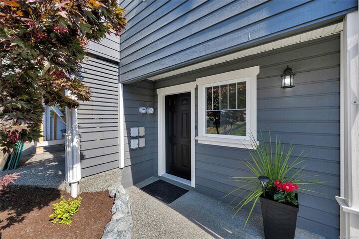 Property Photo: 6109 Westridge Rd BC V9L 5K7