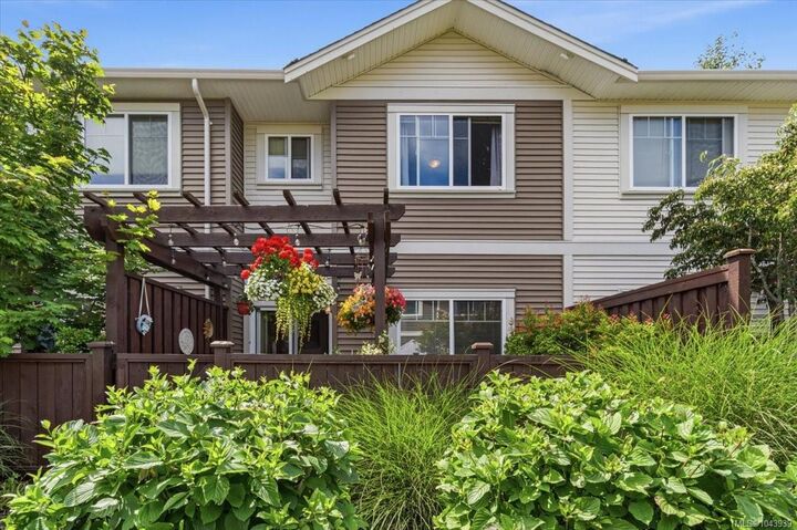 Property Photo: 1720 Dufferin Cres #157 BC V9S 0B9