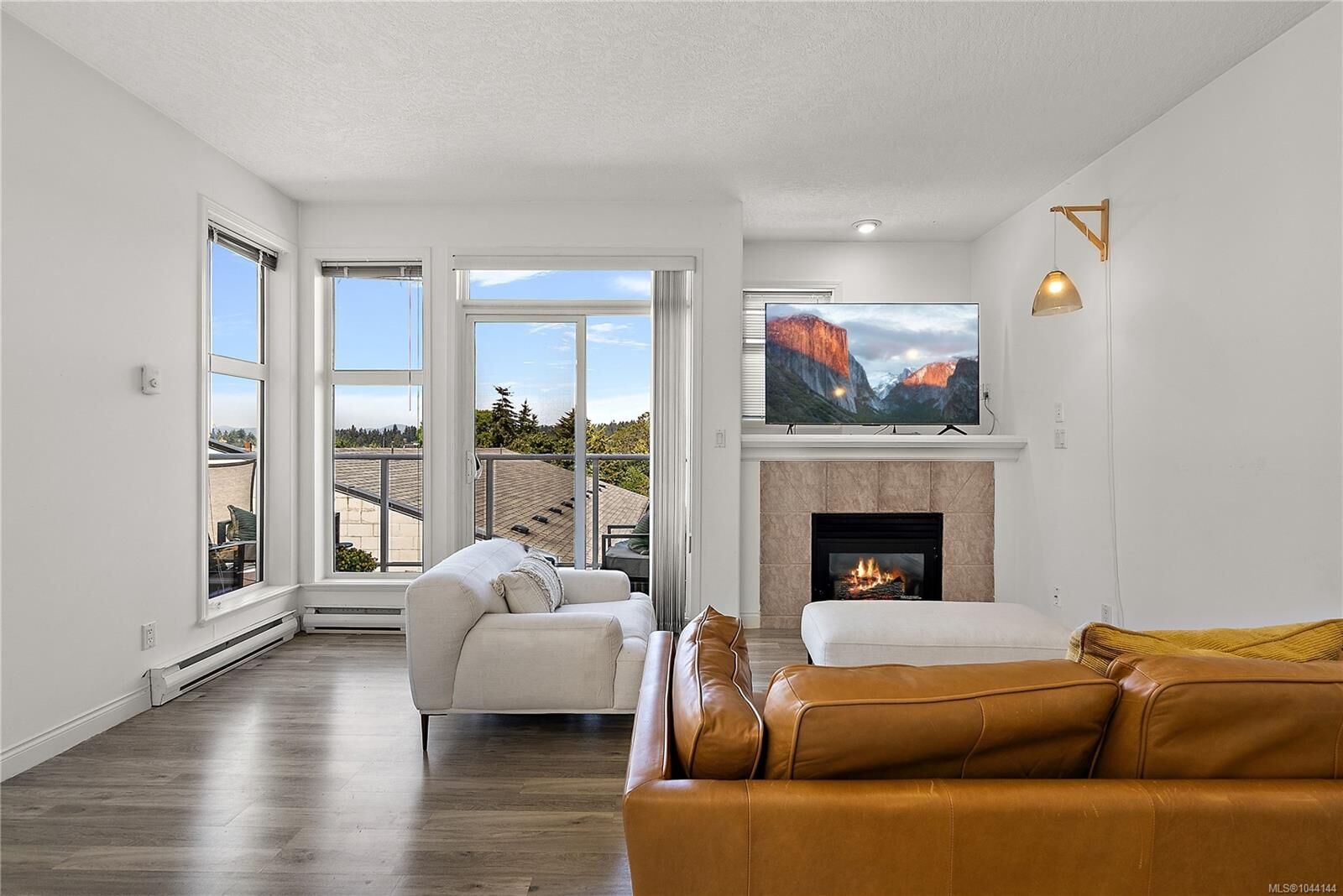Property Photo: 1258 Esquimalt Rd #404 BC V9A 3A3