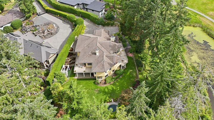 Property Photo: 3595 Elginwood Pl BC V9P 9G5