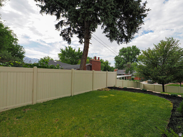 Property Photo:  4601 S Creekview Cir  UT 84107 