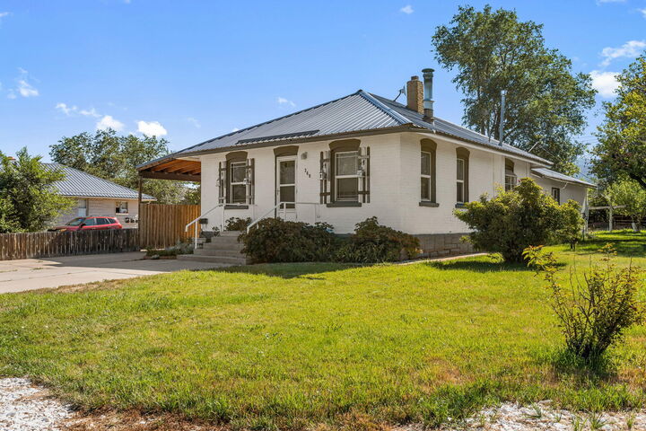 Property Photo: 360 N 400 W UT 84721