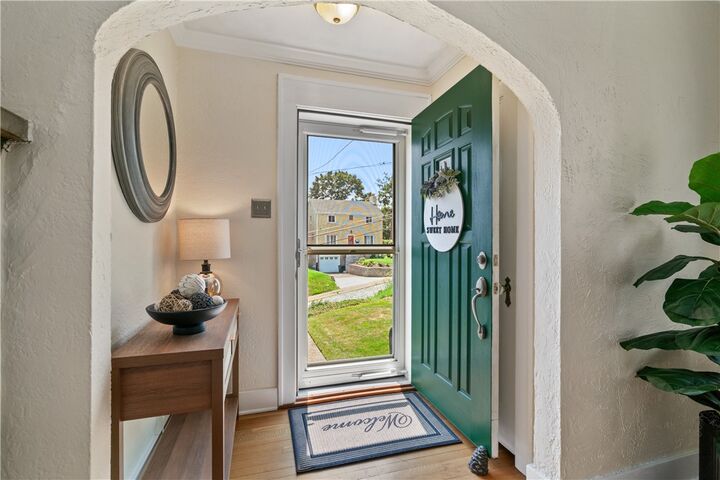 Property Photo: 2330 Birtley Ave PA 15226