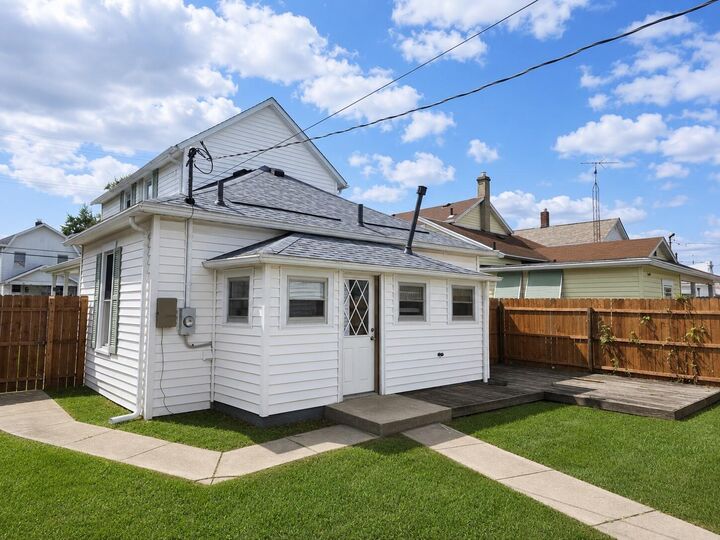 Property Photo: 106 Snyder Street OH 45504