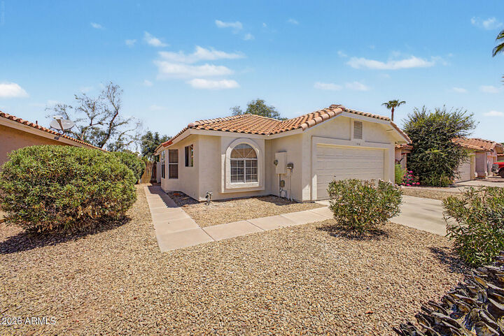 Property Photo:  1006 W Redondo Drive  AZ 85233 