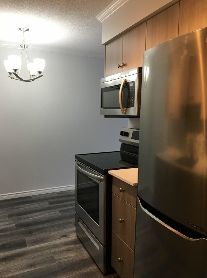 Property Photo:  611 Blackford Street 212  BC V3M 1R7 