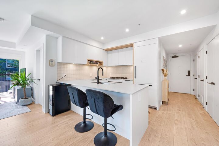 Property Photo:  2520 Guelph Street 221  BC V5T 0K7 