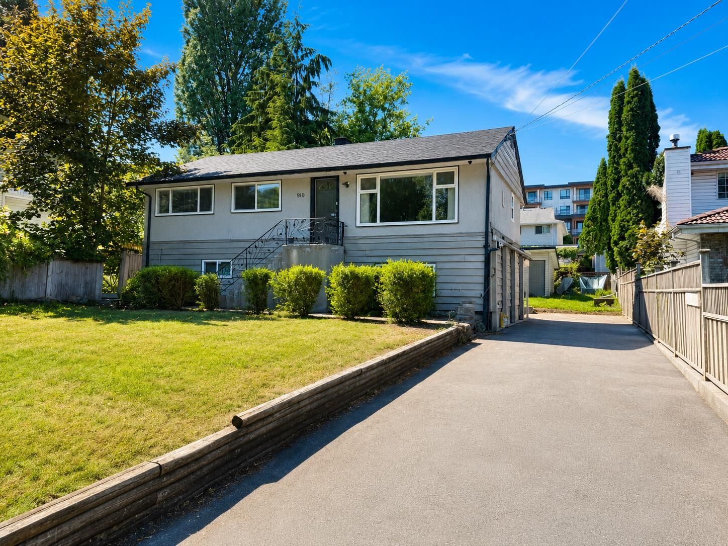 Property Photo: 910 Robinson Street BC V3J 4G6