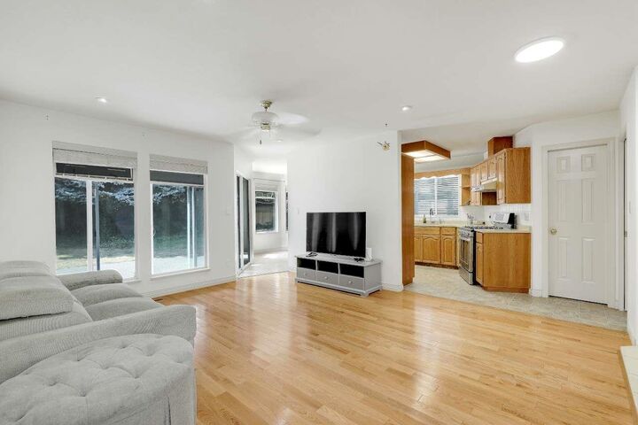 Property Photo: 10869 162B Street BC V4N 1N9