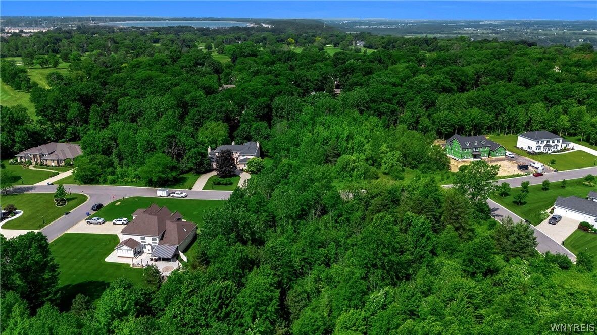 Property Photo: 5141 Country Club NY 14092