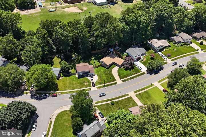 Property Photo:  5010 Gainsborough Drive  VA 22032 