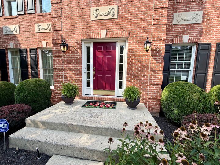 Property Photo: 13908 Rock Brook Court VA 20124