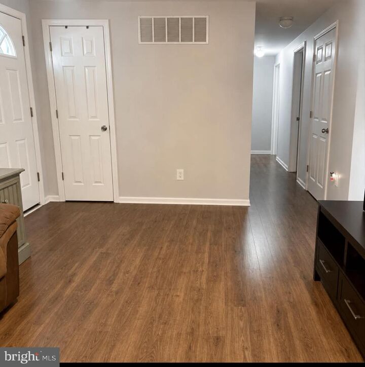 Property Photo:  1039 Clearwater Avenue  NJ 08050 