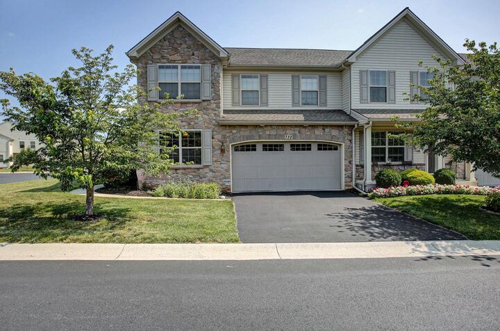 Property Photo:  732 Gladstone Court  PA 17055 