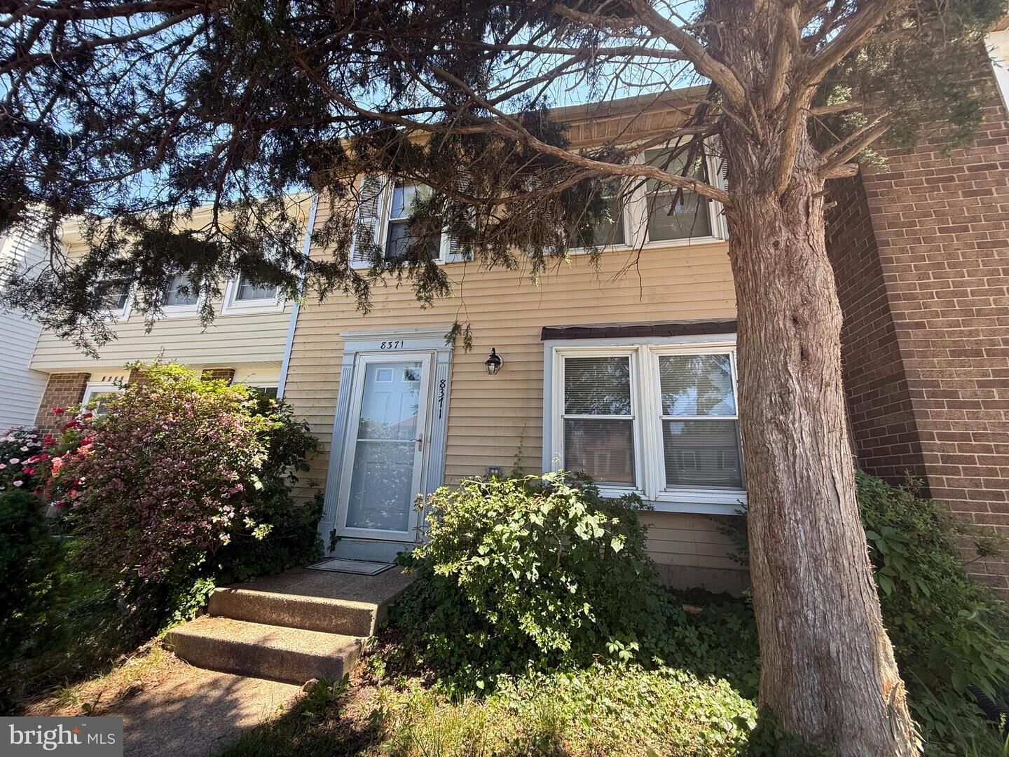 Property Photo:  8371 Brockham Drive  VA 22309 