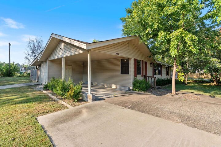 Property Photo: 1951 Torreyson Street AR 72034