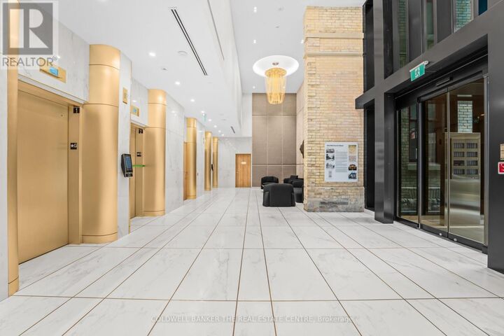 Property Photo: 634 Church Street 4103 ON M4Y 0G9