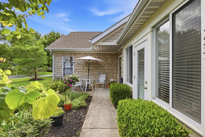 Property Photo:  731 Windward Lane  OH 43230 