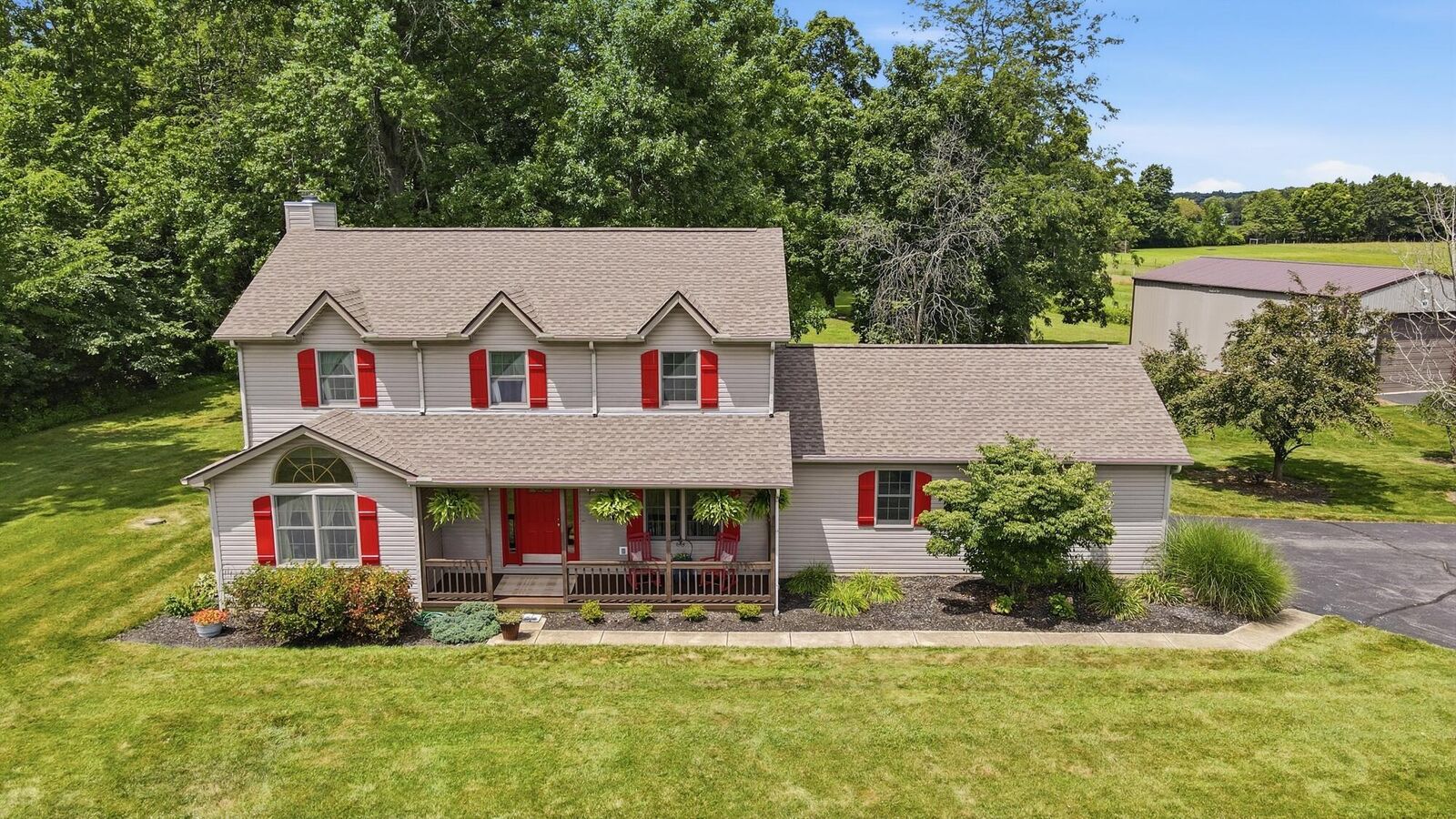 Property Photo: 19325 Raymond Road OH 43040