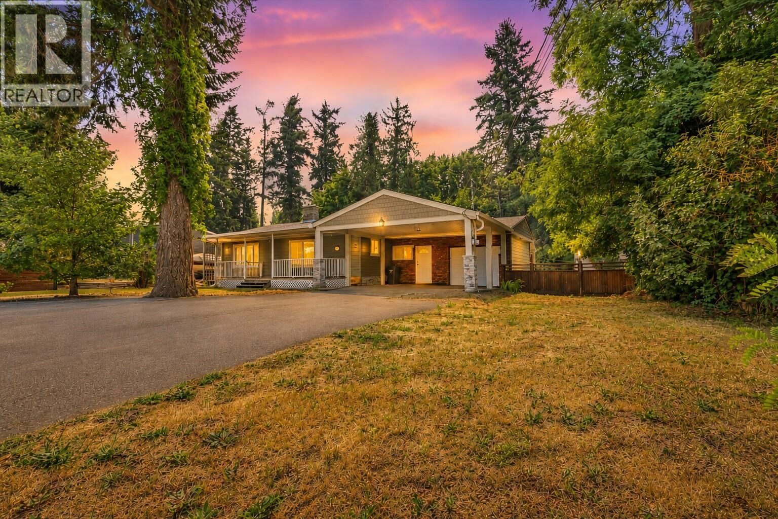 Property Photo: 3585 Warner Avenue BC V0E 1B2