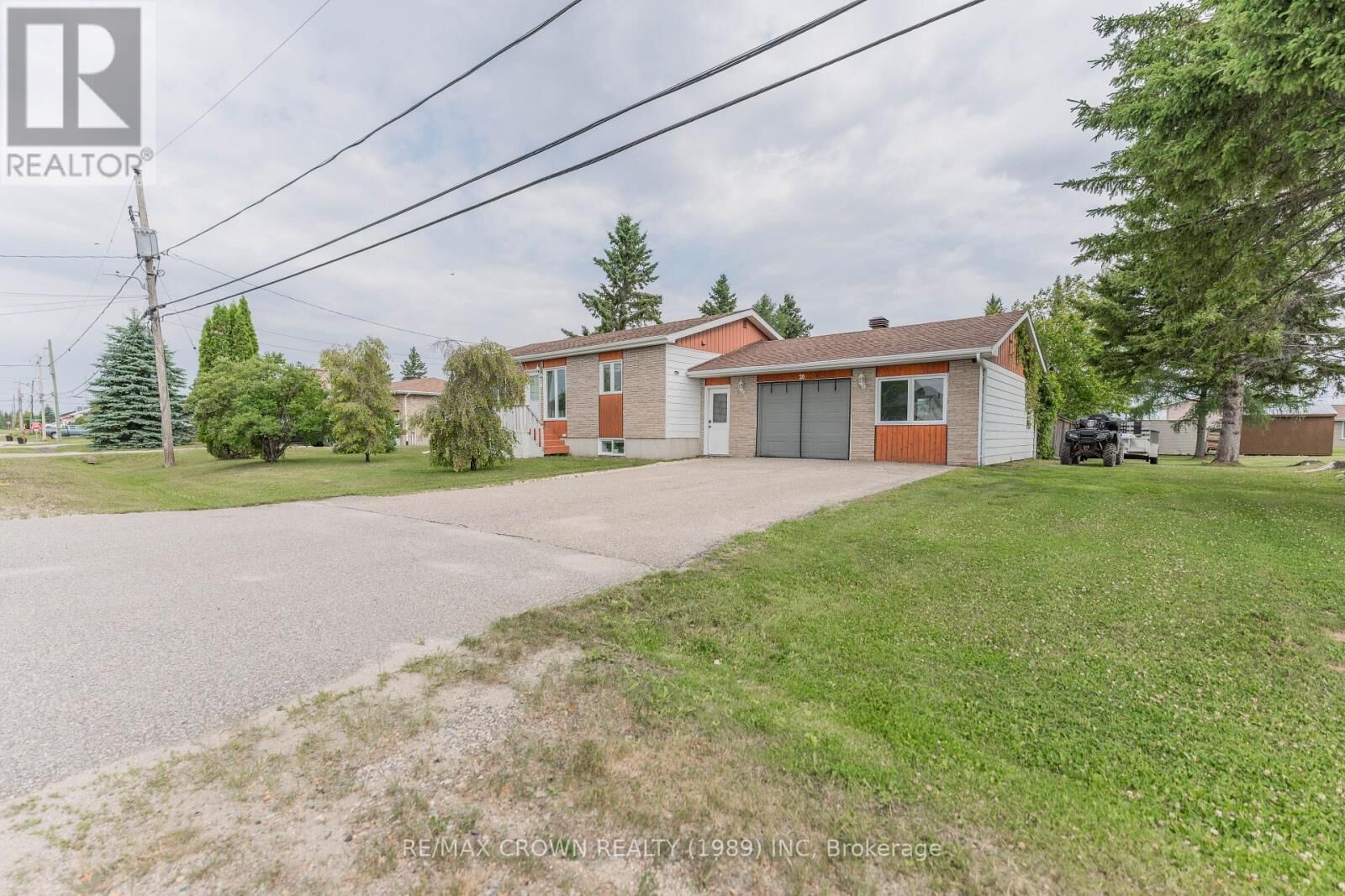 Property Photo:  20 Municipale Street Val Rita Street  ON P0L 2G0 