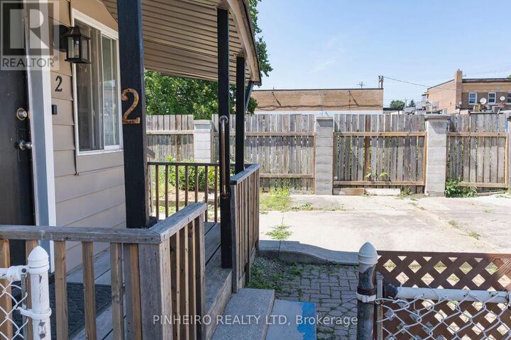Property Photo: 786 Nelson Street 2 ON N5Z 1K3