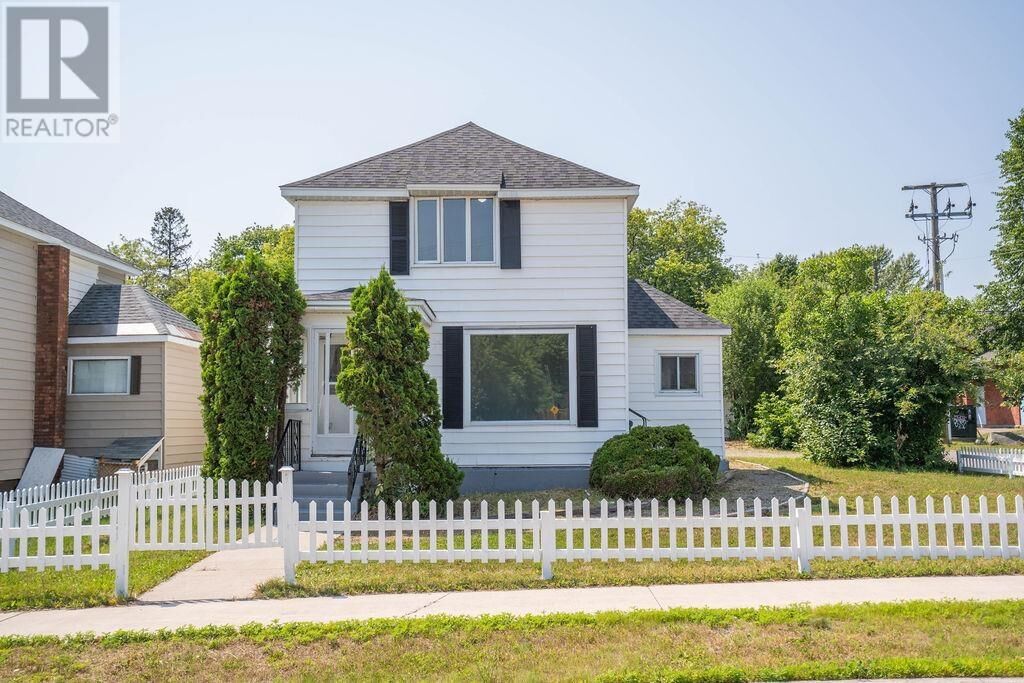 Property Photo: 275 John St ON P6A 1P4