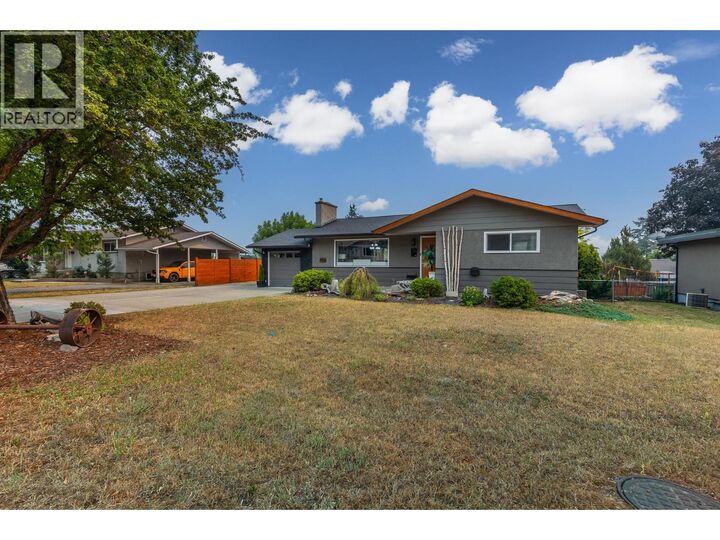 Property Photo:  1906 23 Avenue  BC V1T 1J1 