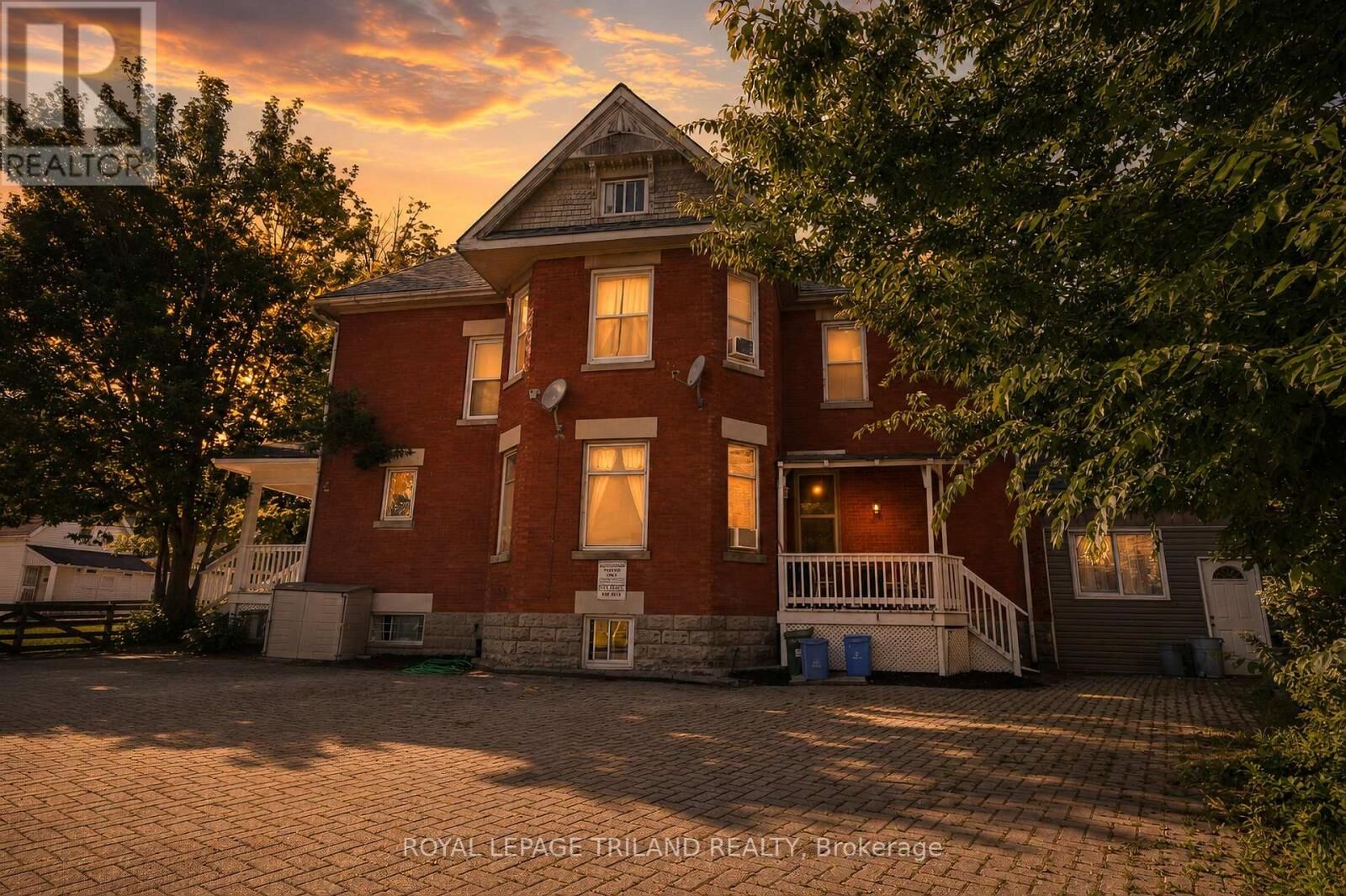 Property Photo: 193 Wharncliffe Road North ON N6H 2B1