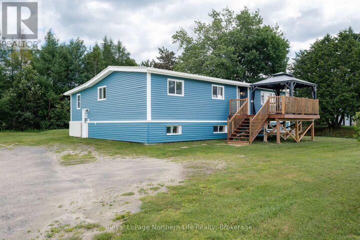 558 Nipissing Street — photo 1