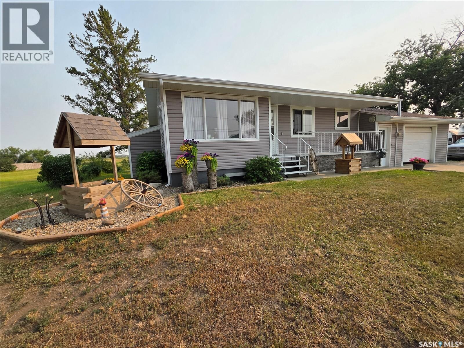 Property Photo:  1321 Herbert Avenue  SK S0H 2A0 