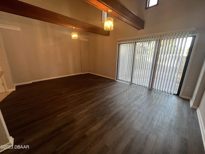 Property Photo:  16 Oakwood Park  FL 32174 