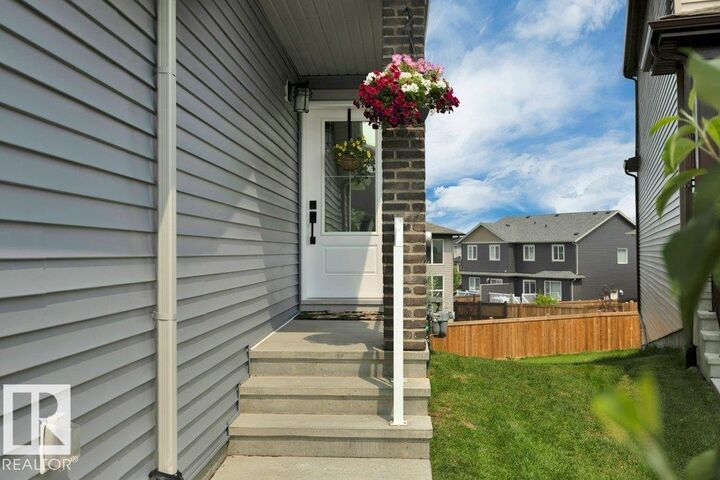Property Photo: 5329 Lark Landing NW AB T5S 0P2