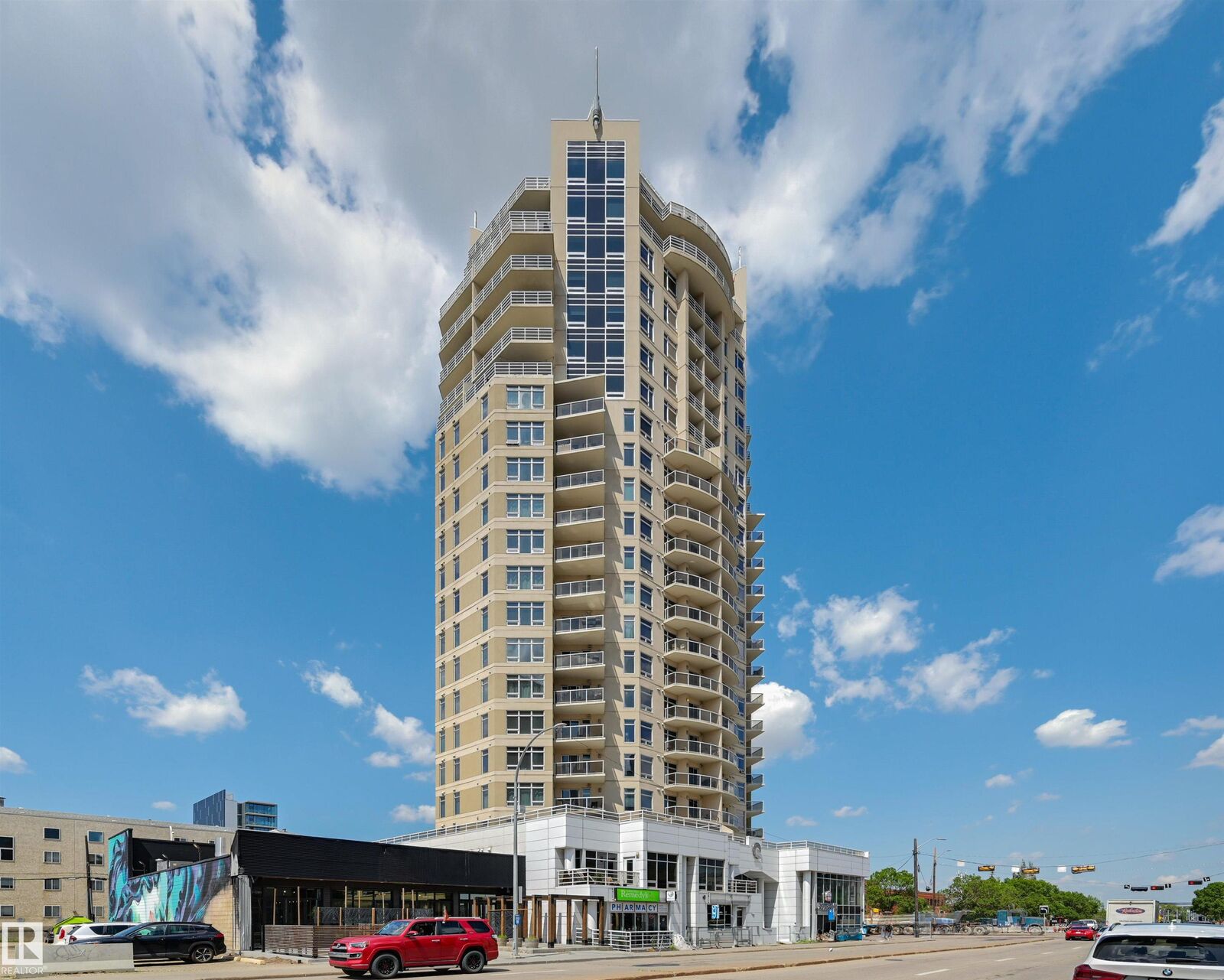 Property Photo:  10388 105 Street NW 404  AB T5J 0C2 