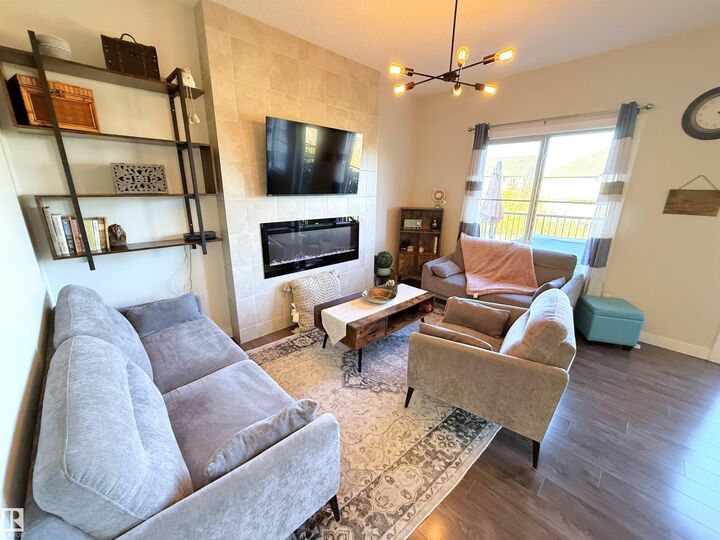 Property Photo: 98 Greenbury Close AB T7X 0L7